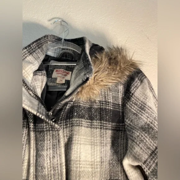 Mossimo Supply Co. Black and White Checkered Coat size L - Picture 5 of 10